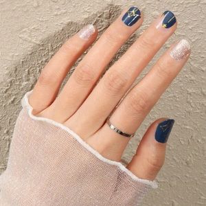 🔴 Stars & Constellations Nail Art